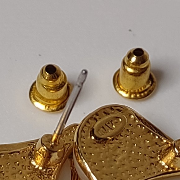 Gold Tone Teardrop Shaped Avon Earrings - Picture 11 of 12